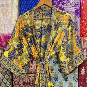 Kimono in seta con stampa floreale fatto a mano: abbigliamento da salotto boho