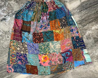 Gonna lunga patchwork in seta sari riciclata fatta a mano, stile boho svasato da festival