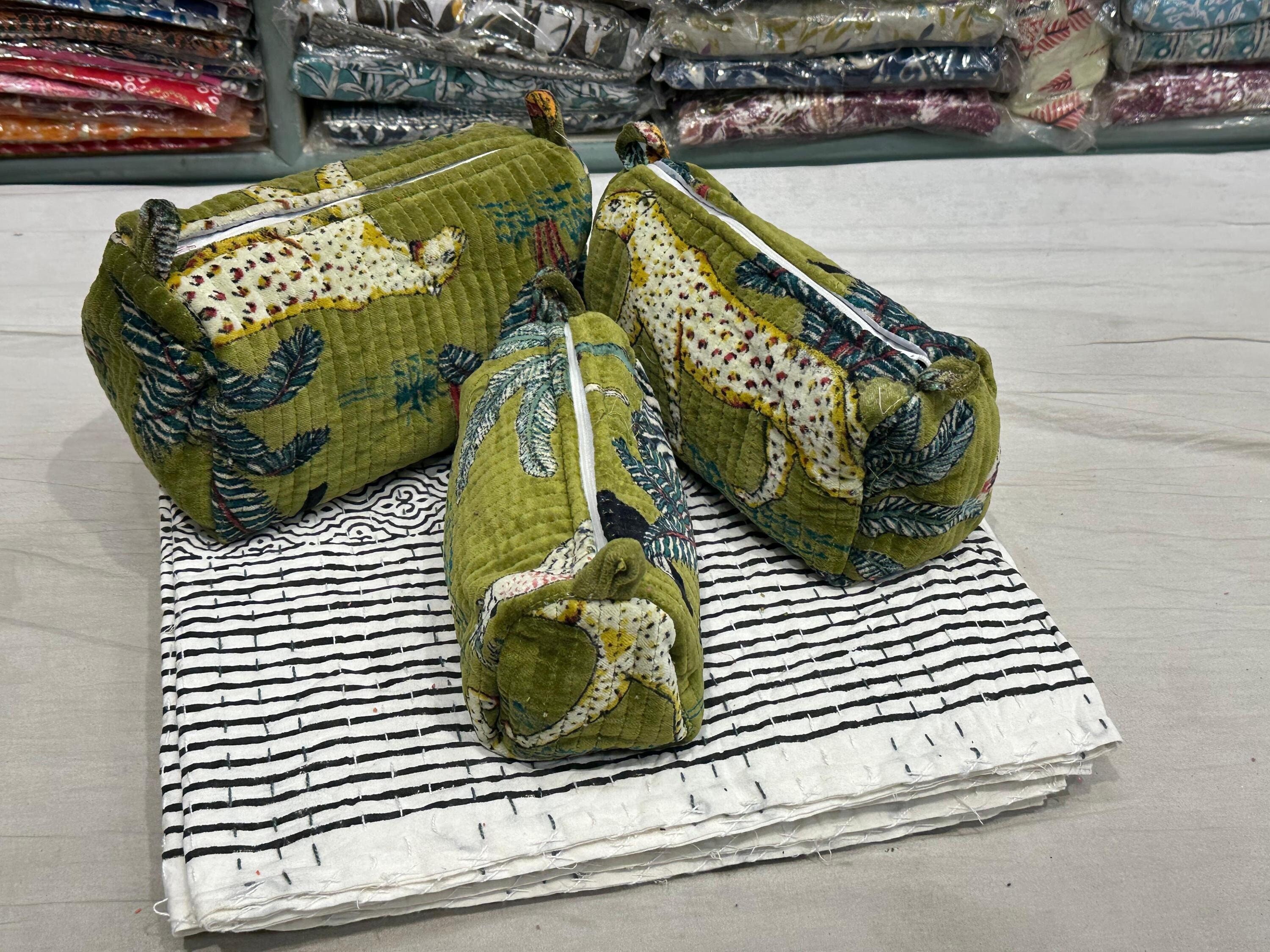 Lot De 7 Pochettes / Trousses - Idéal Pour Marché Ou Revendeur