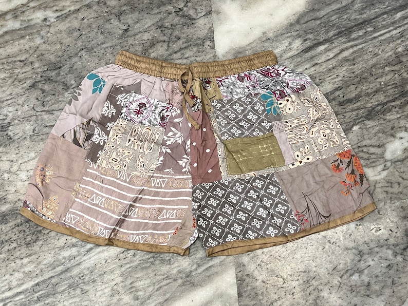 Handgefertigte Unisex-Boho-Patchwork-Shorts, Rayon-Festival-Kleidung, Sommer-Strandbekleidung, Yoga-Shorts, Hippie-Patchwork-Shorts, Herren und Damen-Shorts Bild 5