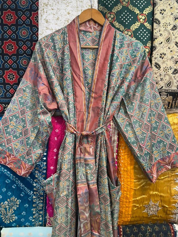 silk summer dressing gown The Lake Como Silk Robe wear it as a dressing gown at the breakfast table or style it with your favourite summer outfit. Available through our online store now. Link in