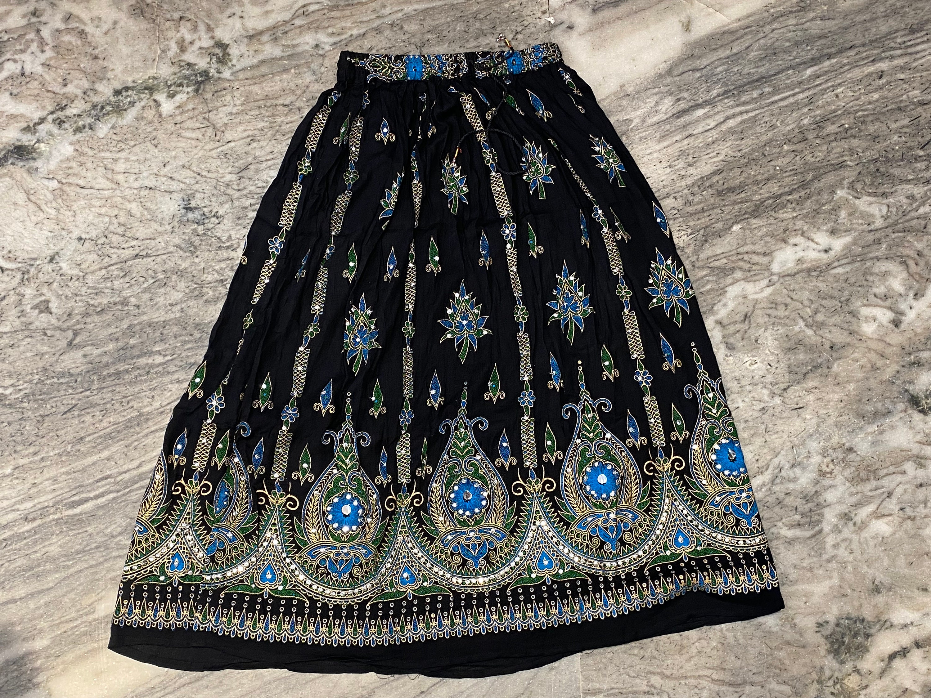 AMERI　INDIA EMBROIDERY SKIRT　M AMERI INDIA EMBROIDERY SKIRT M