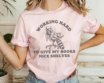 Grappig schoolse T-shirt, shirt, cadeau voor vriendin, romanlezer, grappige Booktok, cadeau voor lezer, boekenclubshirt, boekenshirt, boekenliefhebber