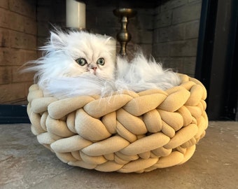 Cotton cat bed, Cat/small dog lounger, Chunky round handmade pet bed, Luxary colors cat basket, Made of cozy filled organic cotton cat nest