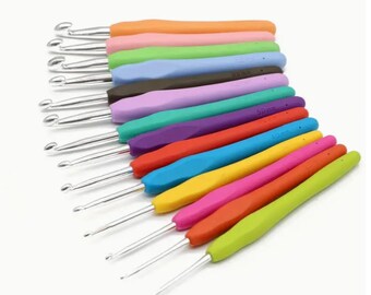 Ergonomic Crochet Hooks Set: Aluminum Colorful Soft Grip Handles