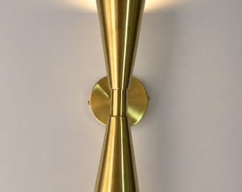 Mid-Century Modern Brass Wall Sconce: Handmade Retro Lighting