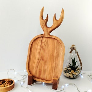 Wooden Custom cutting, Сharcuterie board, Сheese board, Serving tray, Personalized cutting board, Board with deer antlers,