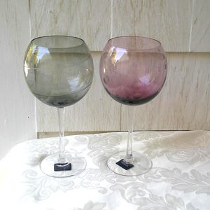 ミカサ CHEERS バルーンワイングラス 9 1/8インチ パープル ドット 