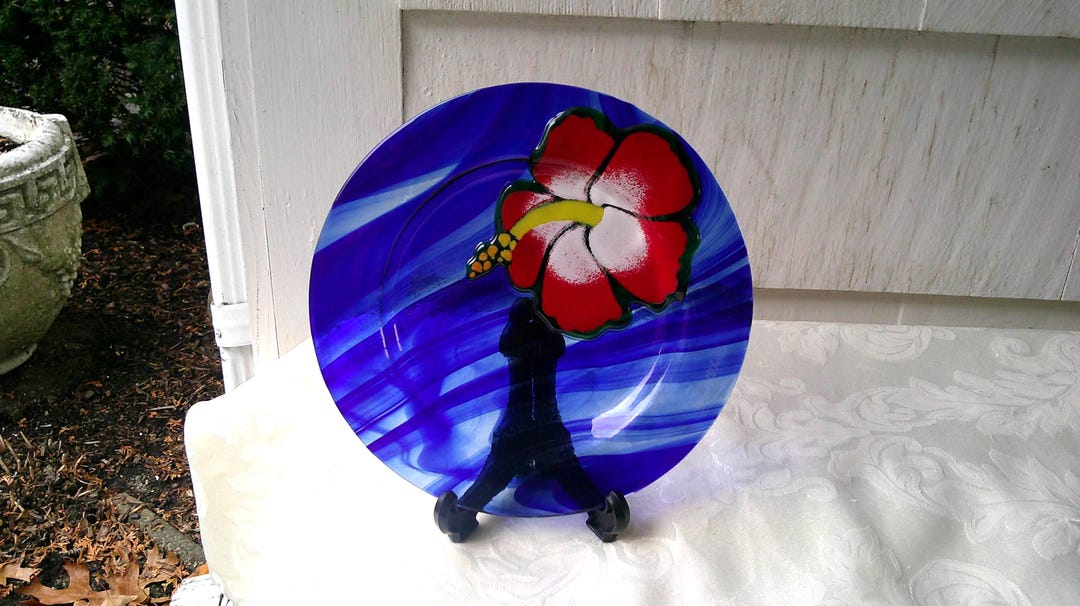 Vintage Fused Art Glass Hibiscus Flower Plate 7.5