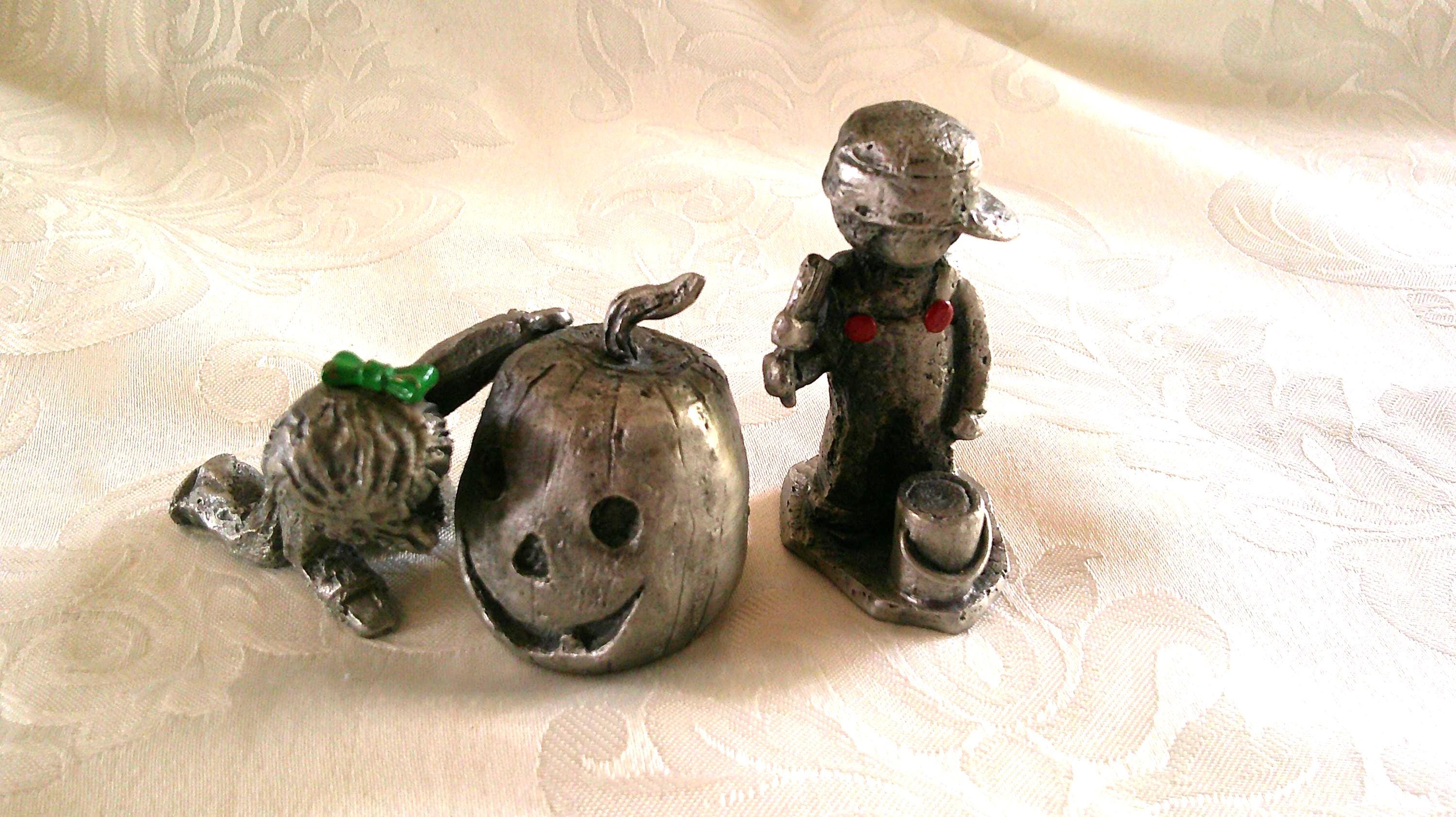 Hudson Pewter Walli Ortman Girl W/ Pumpkin & Boy Painter Signed