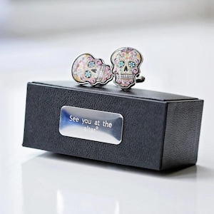 Gemelos de calavera con caja de regalo grabada personalizada: gemelos para hombre, regalos para él, gemelos de boda, regalos para el día del padre