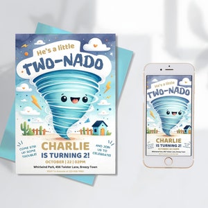 Könnte beinhalten: Eine blaue und weiße Geburtstagseinladung mit einem Cartoon-Tornado. Die Einladung lautet "He's a little Two-nado" und "Charlie is turning 2!" mit Datum und Uhrzeit der Party.