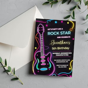 Modelo de cartão de convite de festa de aniversário Rockstar editável em Canva, convite de festa de aniversário musical, convite de cartão de aniversário de artista estrela do rock