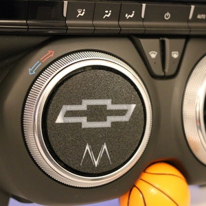 Chevrolet Camaro 6th Gen Magsafe Charger Phone Holder