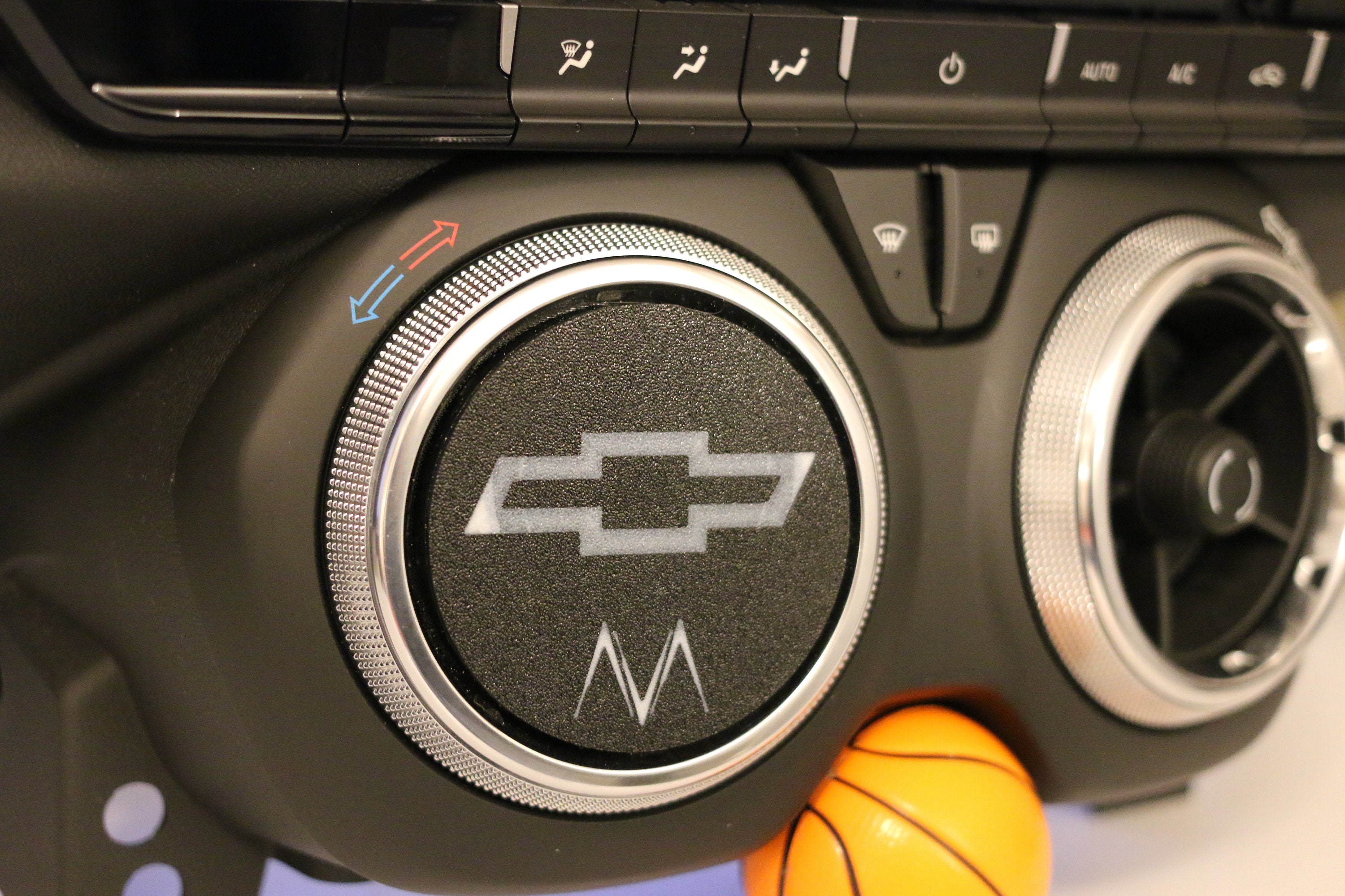 Chevrolet Camaro 6th Gen Magsafe Charger Phone Holder