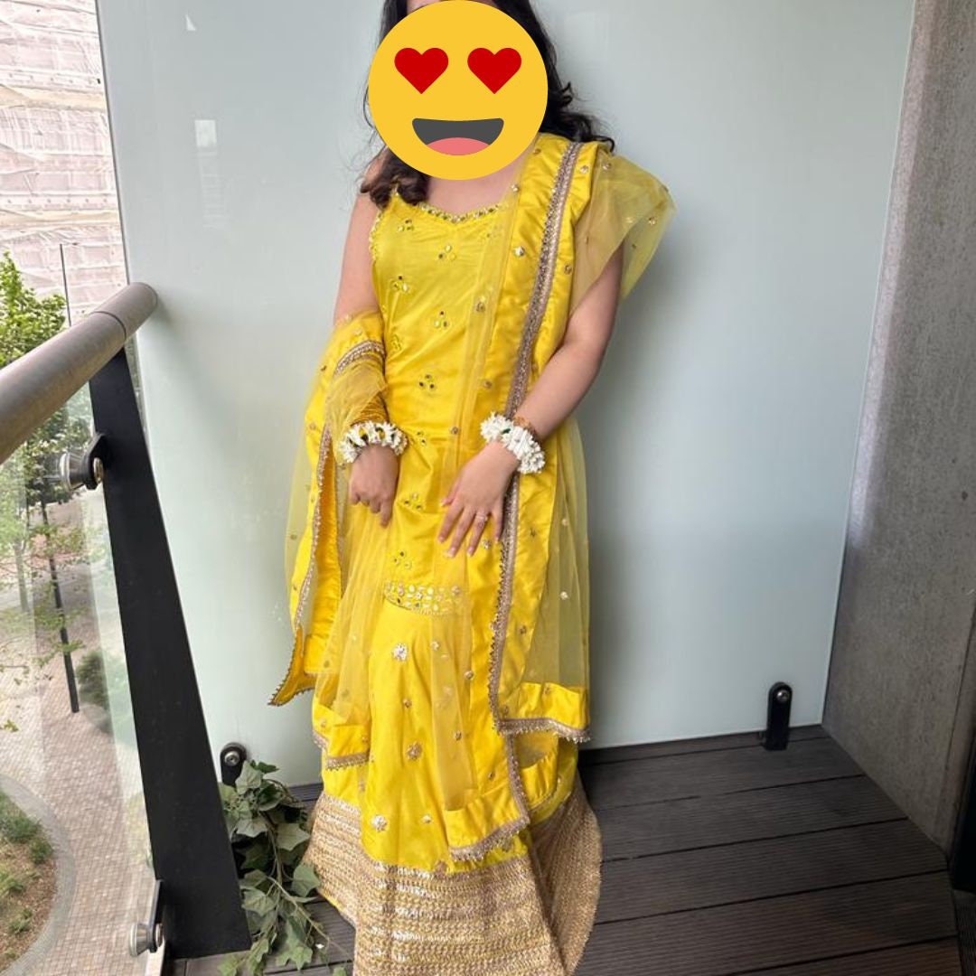 パキスタンのインド人デザイナードレス、刺繍入りクルタセット