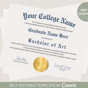 Puede incluir: Una pila de diplomas con un fondo de patrón de chevron azul claro y blanco. Los diplomas tienen texto azul oscuro que dice "Your College Name" y "Bachelor of Art". Un sello dorado está en la parte inferior. El texto "Descarga instantánea" está en un círculo verde.