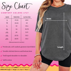 Puede incluir: Una tabla de tallas para camiseta gris carb&oacute;n Comfort Colors 1717. La tabla enumera tallas de S a 4XL con medidas de ancho y largo en pulgadas. Incluye tela de algod&oacute;n preencogida, te&ntilde;ida en prenda, con dobladillos de doble costura.