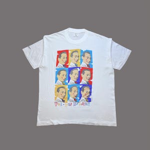 Pee-Wee Herman T-Shirt Retro Pop Art Grafik-T-Shirt | 90er Jahre Vintage TV-Serien Shirt | Unisex Nostalgisches Geschenk für Film Fans | Vintage T-Shirt
