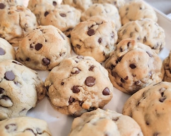Chocolate Chip Gourmet Cookie/giant cookies/gourmet cookies/ stuffed cookies, cookies