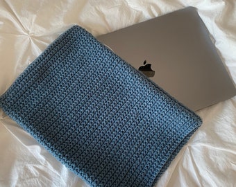 Basic crochet laptop sleeve - written pattern BEGINNER FRIENDLY<3