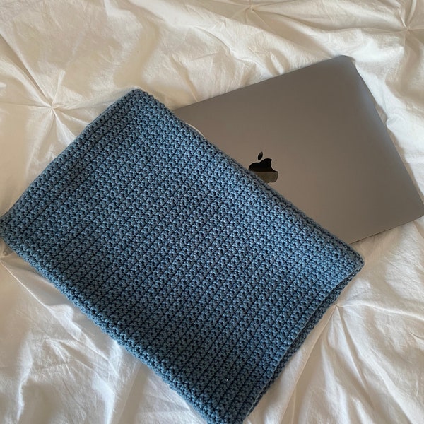 Basic crochet laptop sleeve - written pattern BEGINNER FRIENDLY<3