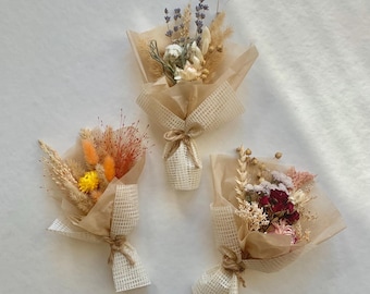 Mini Dried Flower Bouquet Magnet Gift for Her Holiday Wildflower Favors Bulk Flower Magnet Valentines Small Floral Gift Wedding Magnet Favor