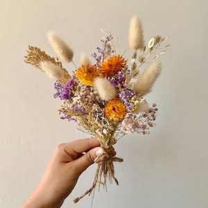 Mini-Trockenblumenstrauß Umweltfreundliches rustikales Dekor Getrockneter Wildblumenstrauß, nachhaltiges Blumengeschenk-Weihnachtsherzstück-Arrangement