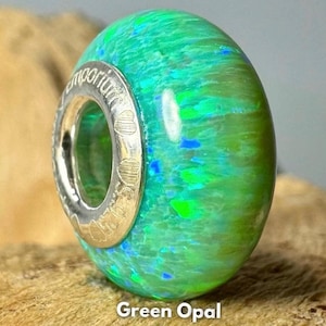 Charme perle opale, pierres précieuses vertes naturelles, noyau en argent sterling 925, convient à un bracelet de marque
