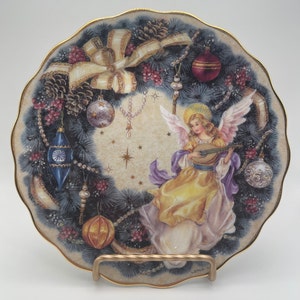 Lena Liu “Yuletide “ plate.  1996 Holiday Angels Bradford Exchange collector&#39;s plate.