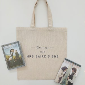 Outlander MRS BAIRD&#39;S B&B Tote Bag | Jamie Fraser Gifts | Sassenach Clan Fraser Merch | Scottish Souvenir Gift | Fan of Diana Gabaldon Books