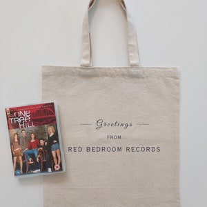 One Tree Hill RED BEDROOM RECORDS Tote Bag | oth Gift for Fans of Lucas Scott, Peyton Sawyer, Nathan Scott & Brooke Davis | Ravens Merch