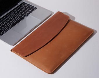 Handcrafted Leather HP Laptop Bag: Slim Sleeve for HP Devices 13–17 inch