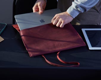 Slim Leather Case for MacBook 14” and 16”. Vintage Macbook M4 13-16&quot; Sleeve. Soft Lined Macbook 2025 Cover. Gift for Him. Macbook gift
