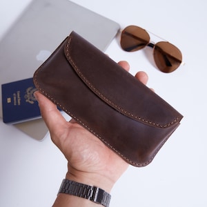 Vintage Leather Sunglasses Сase. Custom eyeglass holder. Minimalist Case for Shades or Glasses. Gift Idea for Stylish Men & Women