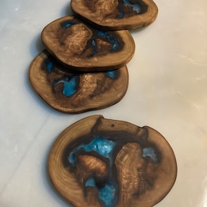 Set of 4 Walnut Coasters