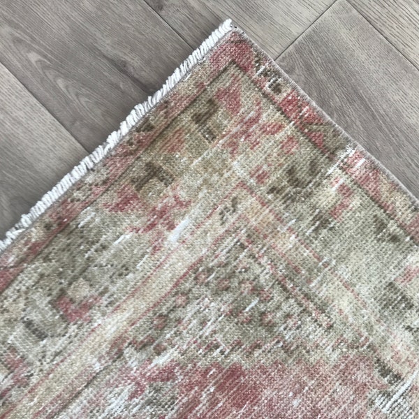 3x5 Pink Green Beige Oushak Rug, 3x5 Beige Green Motifs Vintage Rug, Turkish Livingroom Rug, Office Rug, Kids rug, Home Decor, 2.5x5.0 Ft