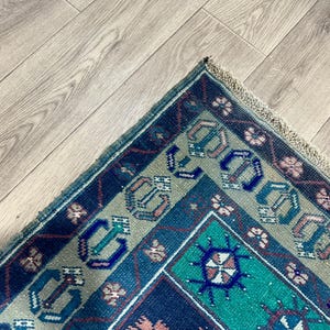 4x6 Vintage turkisk Oushak-matta: Röd, grön och blå ull