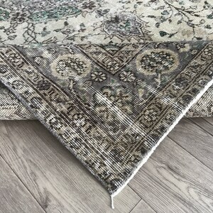 6x9 Vintage Oushak Rug: Beige & Green Turkish Wool Rug