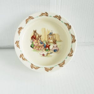 Vintage Royal Doulton Bunnykins Pattern 6&quot; Round Porringer. Active Circa 1936
