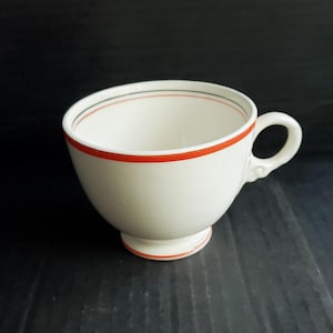 Vintage 2.75" Homer Laughlin Nautilus Pattern Footed Cup. Discontinued Pattern. Circa 1941.