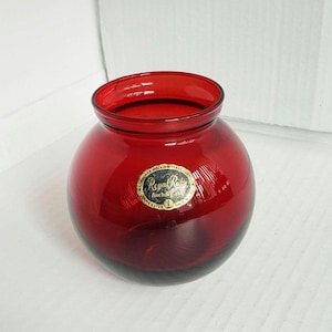 Vintage Anchor Hocking Royal Ruby Pattern 4" Ivy Ball Vase. Original Label. Discontinued Pattern. Circa 1938-1940.