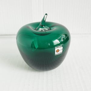 Vintage Blenko Glass 4&quot; Apple in Emerald with Original Label. No. 882. Circa 1988.