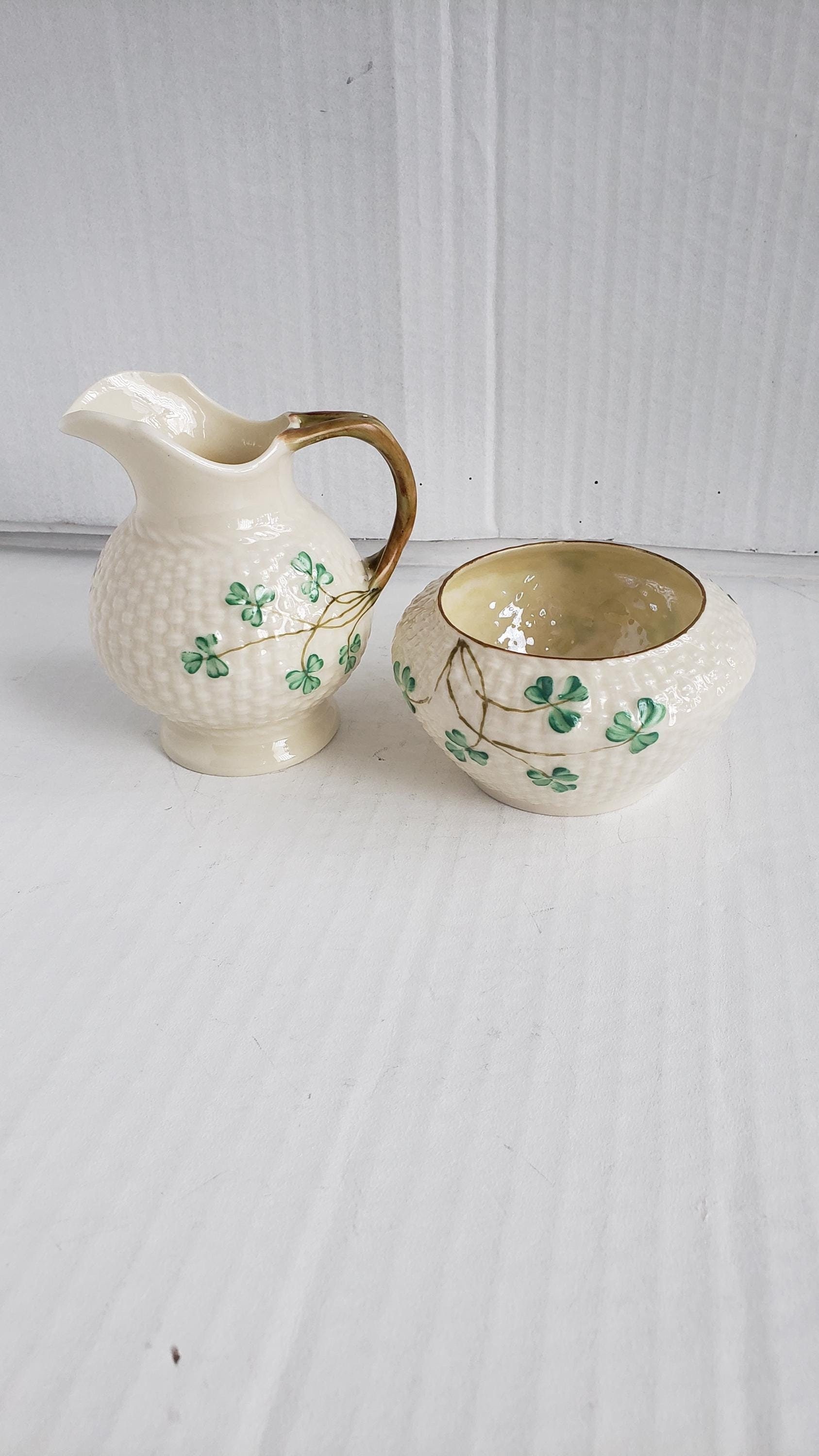 Belleek ベリーク クリーム＆シュガーボウル イエローラスター Belleek ベリーク クリーム＆シュガーボウル イエローラスター