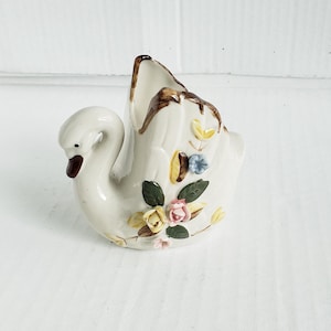 Vintage Porcelain Swan Figurine 3.5&quot;