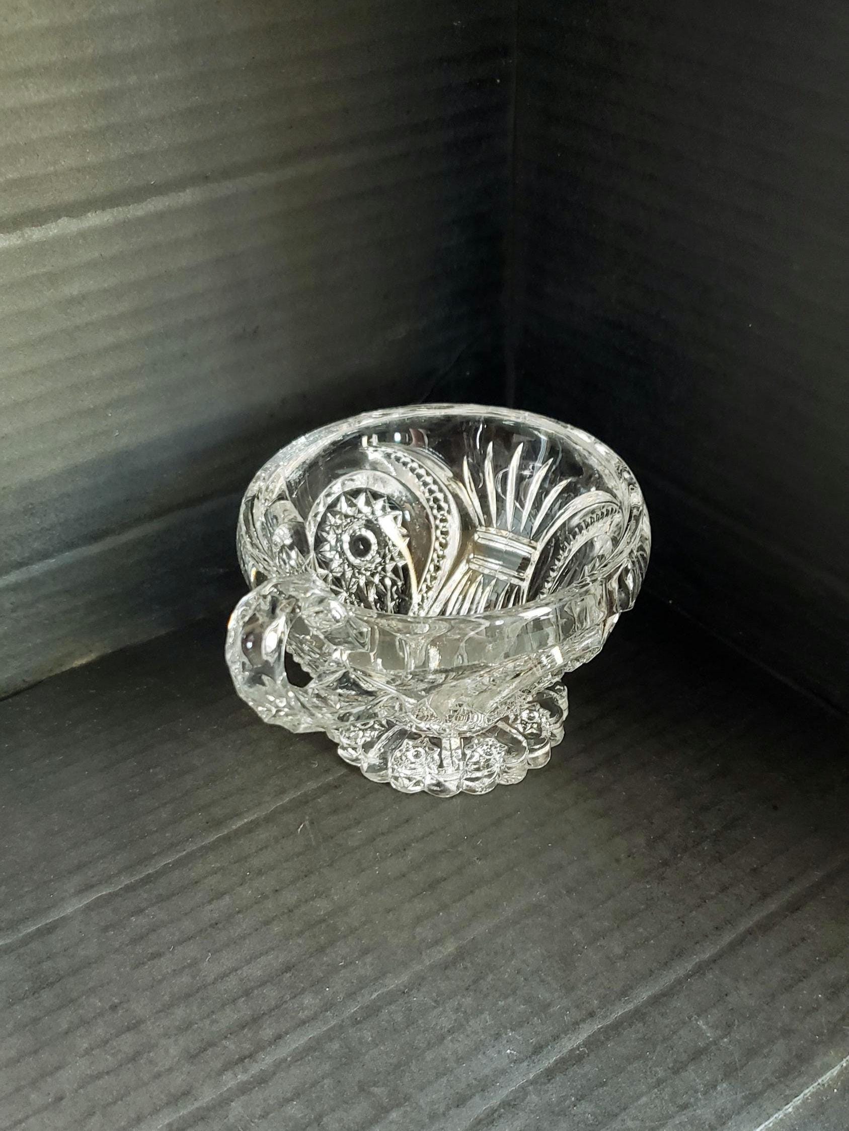 Vintage Imperial Glass Ohio Zipper Heart Pattern 2.5
