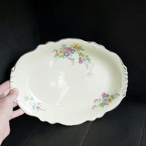 Vintage Homer Laughlin Boquet Pattern 11-5/8&quot; Oval Serving Platter. Discontinued Pattern. Circa 1944.