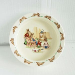 Vintage Royal Doulton Bunnykins Pattern 6&quot; Round Porringer. Circa 1936.