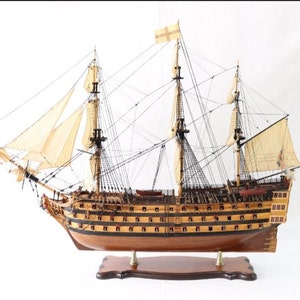 HMS VICTORY model ship