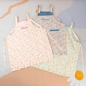Personalized Aprons, Floral Garden Embroidered Apron,Floral Apron with Pleated Lace and Pockets,Name Embroidered Kitchen Apron,Gifts for Her